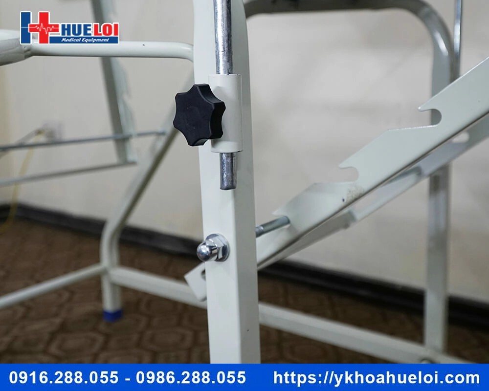 Bàn khám sản phụ khoa giá rẻ