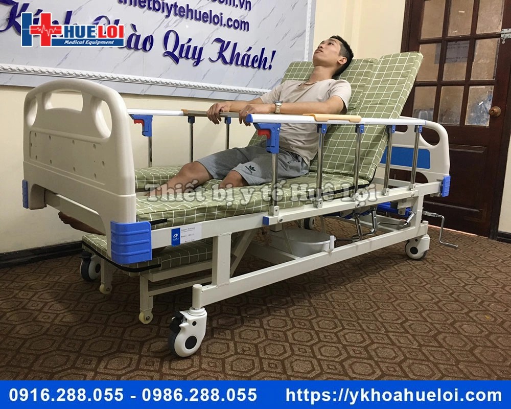 Giường y tế đa năng 4 tay quay