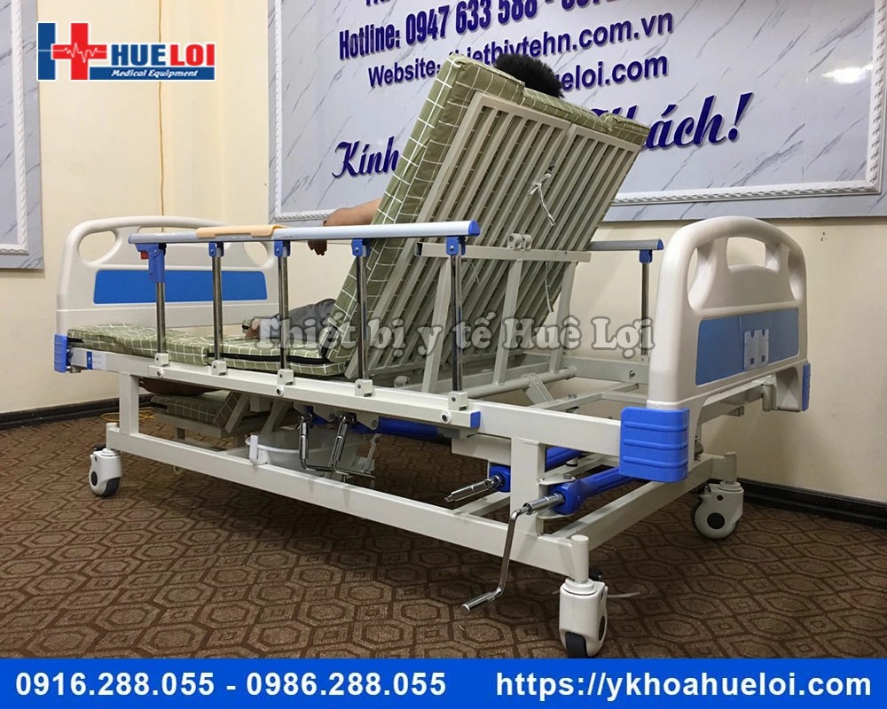 Giường y tế đa năng 4 tay quay