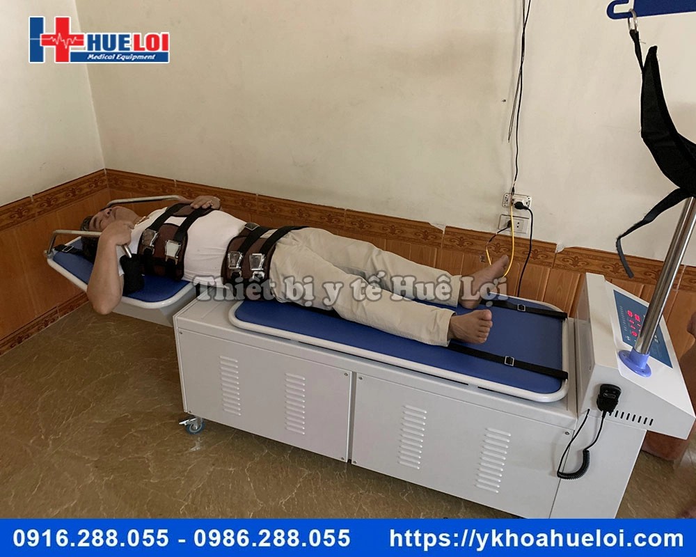 Giường kéo giãn cột sống cao cấp YP-2009B