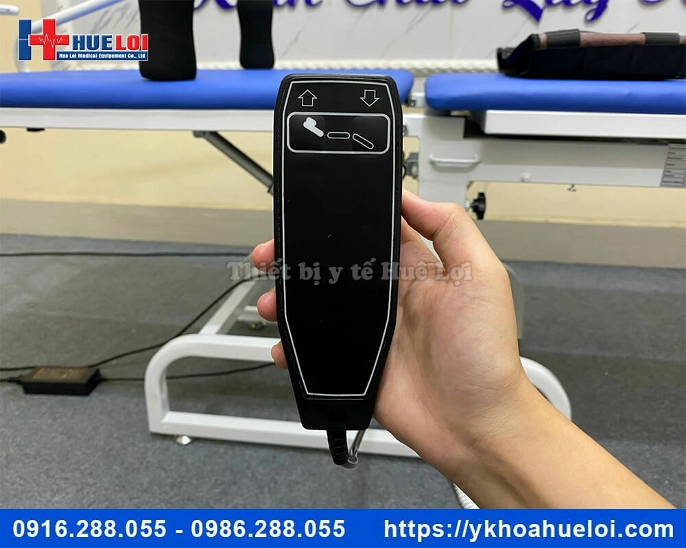 Giường kéo giãn cột sống lưng cổ bằng điện YP-2009K1
