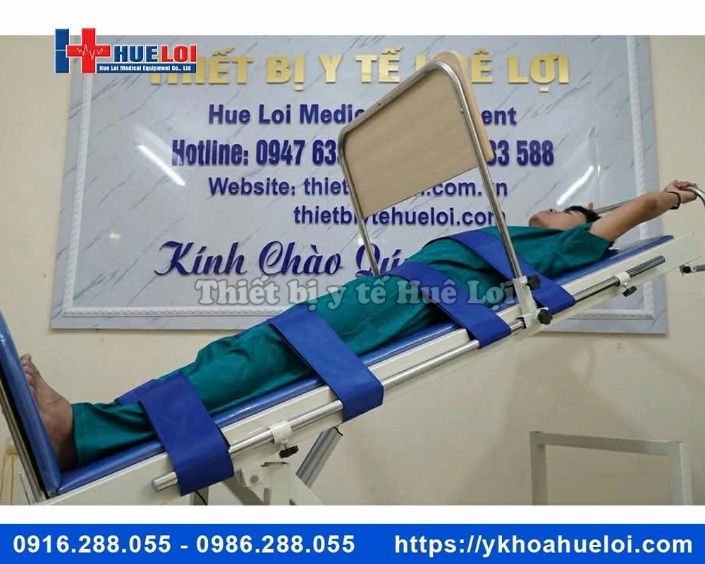 Giường tập đứng cho bệnh nhân tai biến
