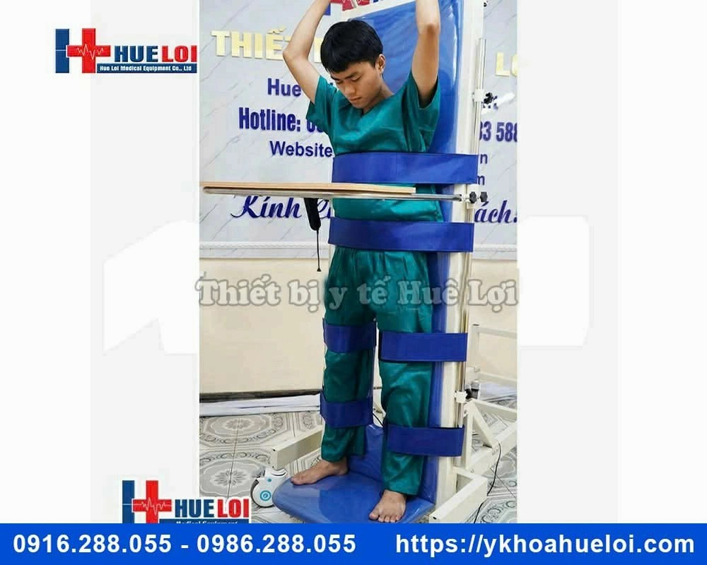 Giường tập đứng cho bệnh nhân tai biến