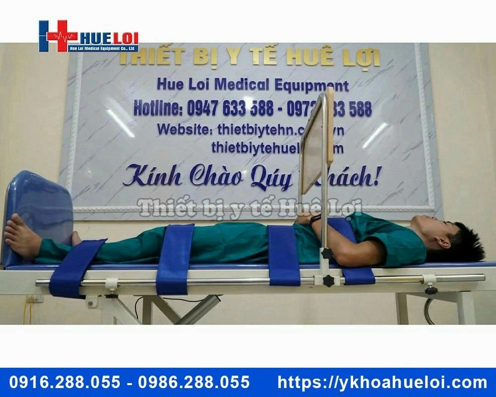 Giường tập đứng cho bệnh nhân tai biến