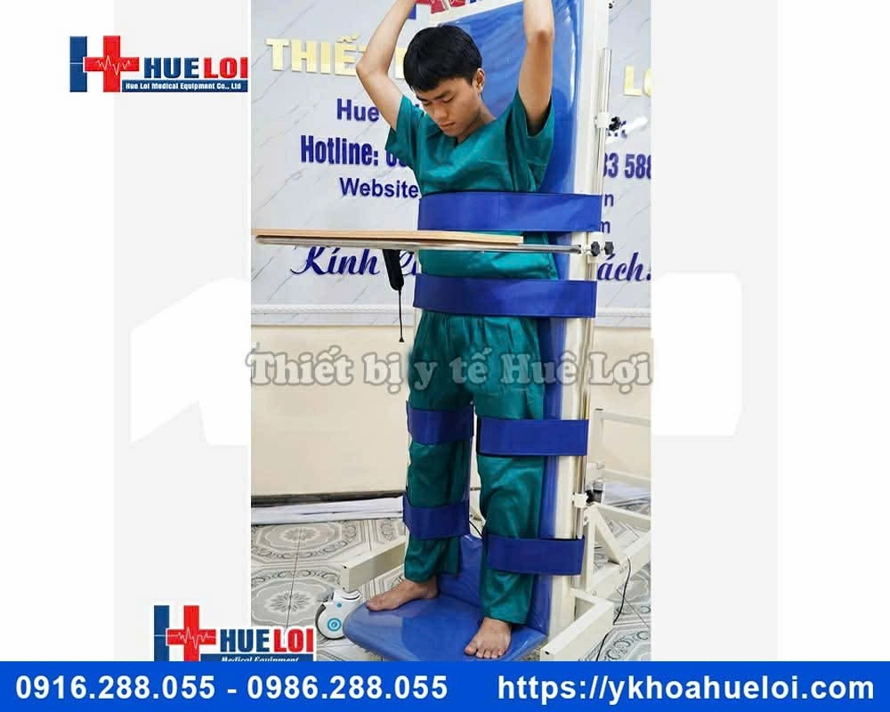 Giường tập đứng cho người tai biến