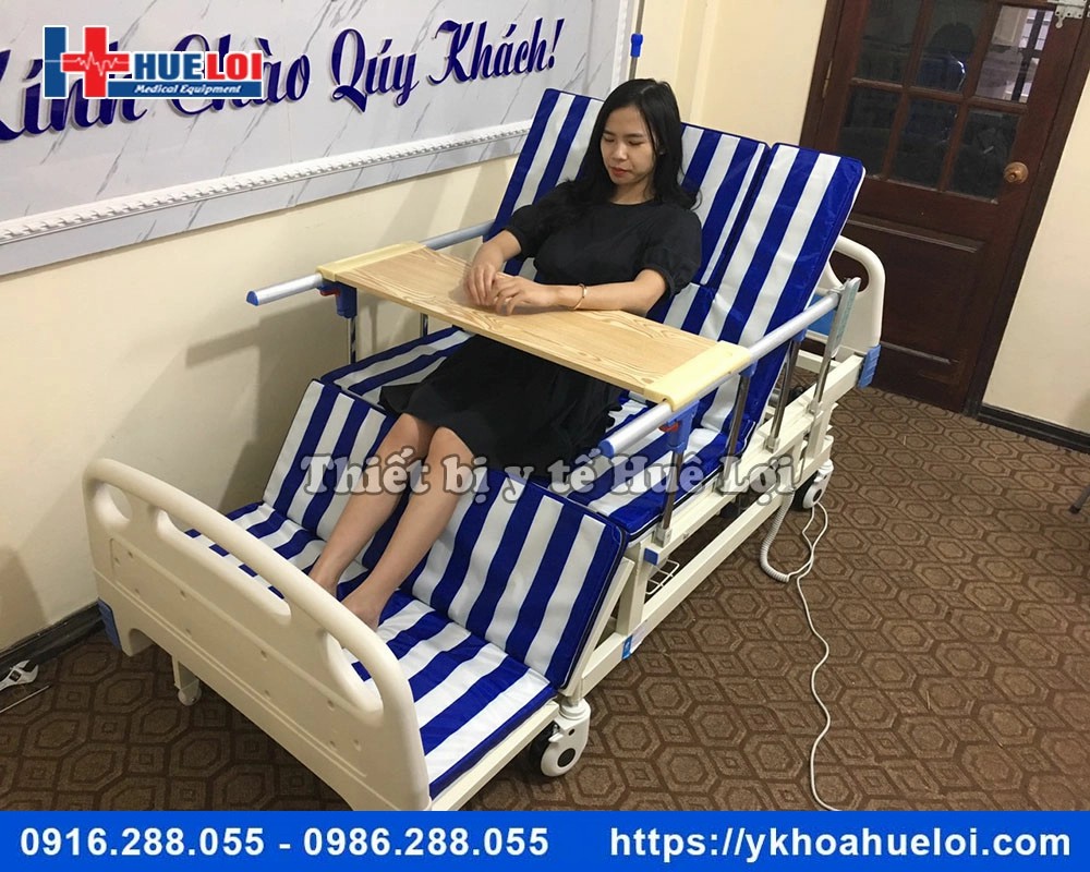 Giường y tế đa năng điều khiển điện