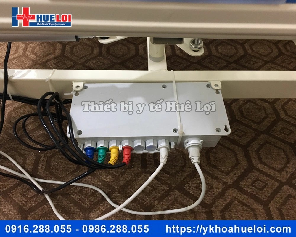 Giường y tế đa năng điều khiển điện