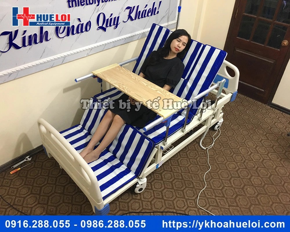 Giường y tế đa năng điều khiển điện