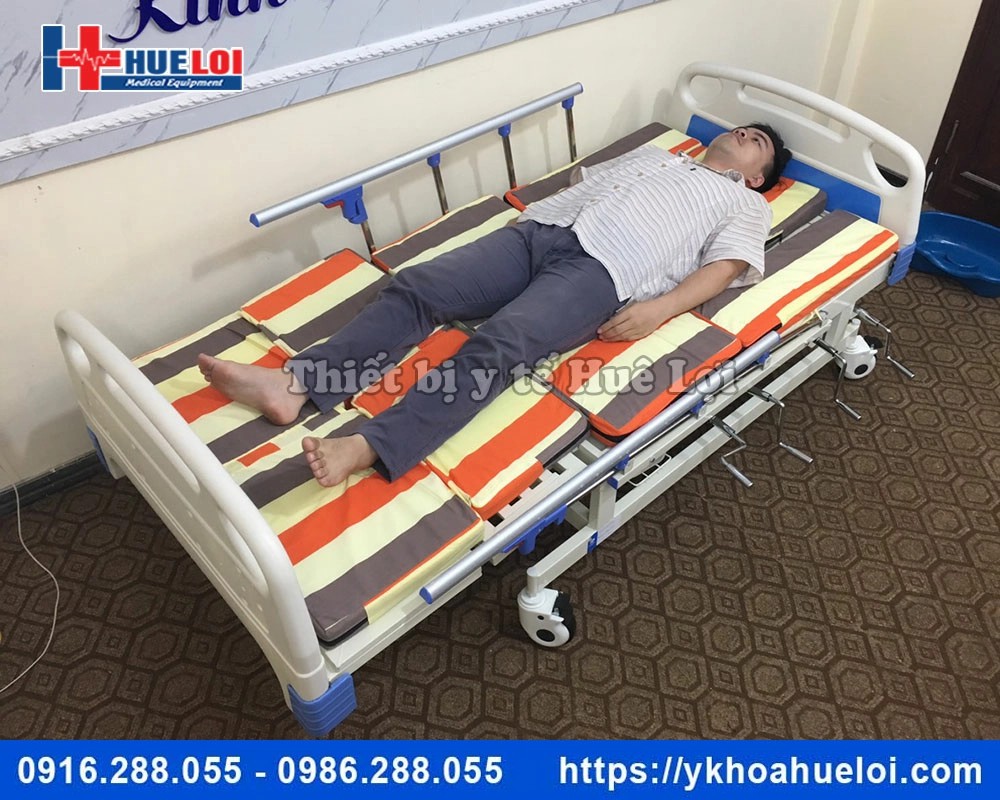 Giường y tế đa năng 4 tay quay cao cấp