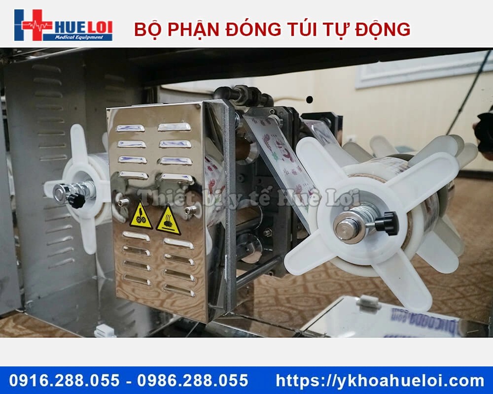 Máy sắc thuốc 2 nồi đun kèm đóng túi tự động