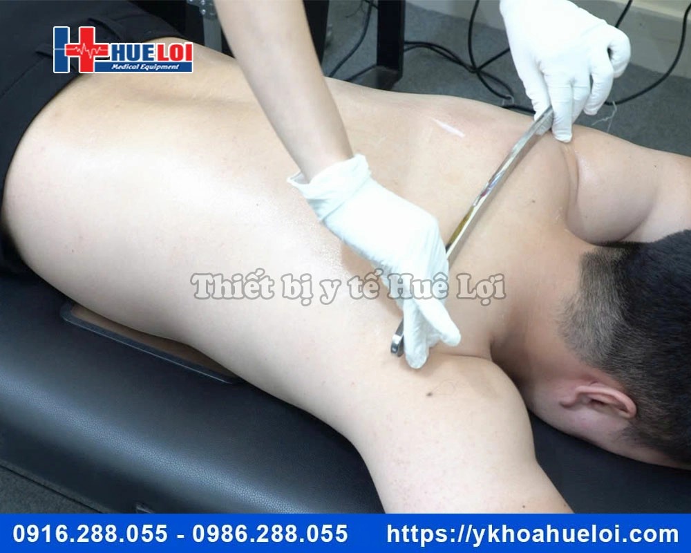 Máy Tecar trị liệu bằng sóng điện từ