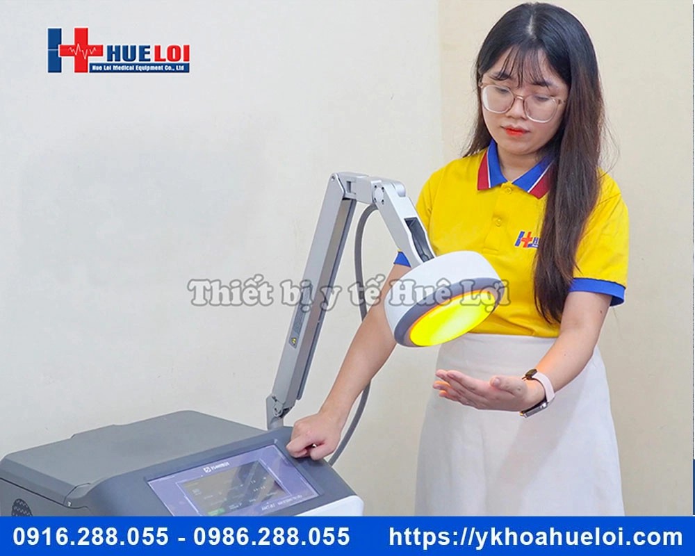 Máy vi sóng trị liệu AMT-B1