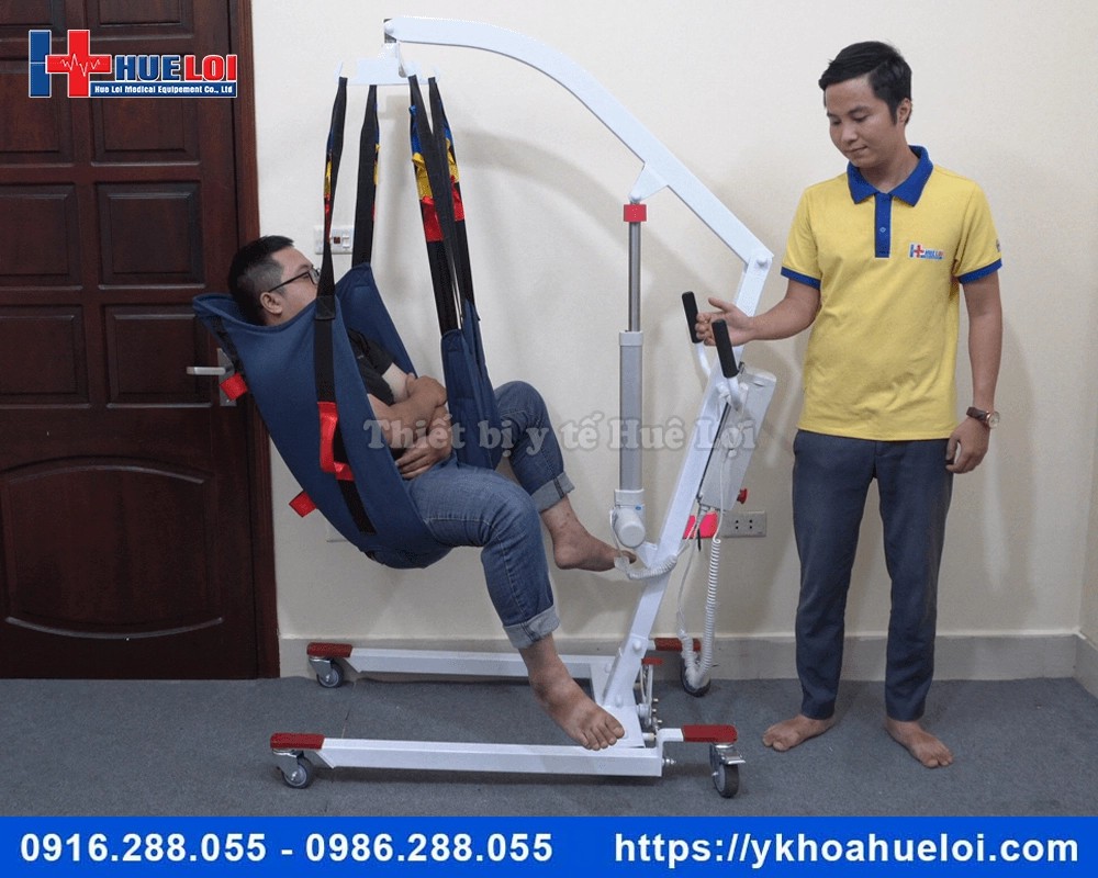 Xe nâng hạ bệnh nhân tai biến yếu liệt