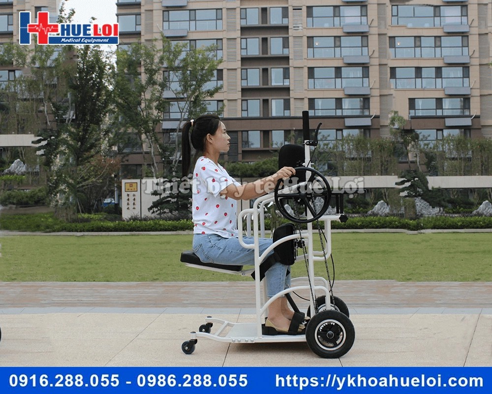 Xe lăn đa năng tích hợp tập đứng