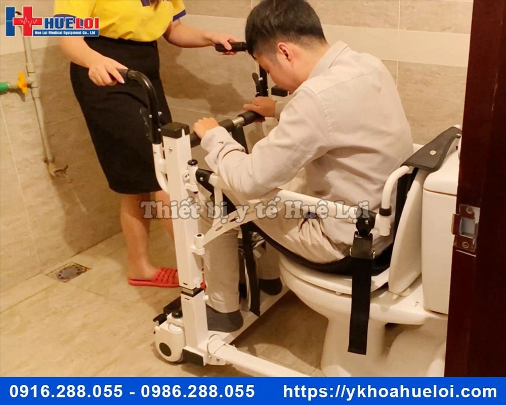 Xe lăn nâng hạ di chuyển bệnh nhân bằng địu