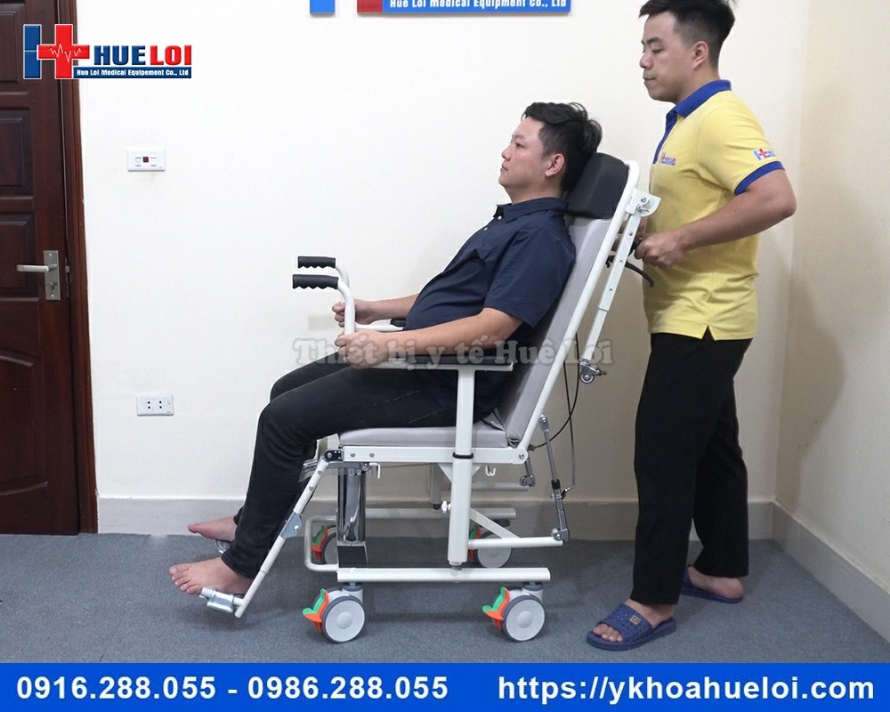 Xe lăn ngả thành giường nằm đa chức năng