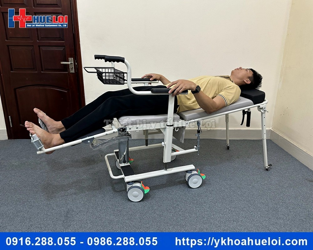 Xe lăn ngả thành giường nằm đa chức năng