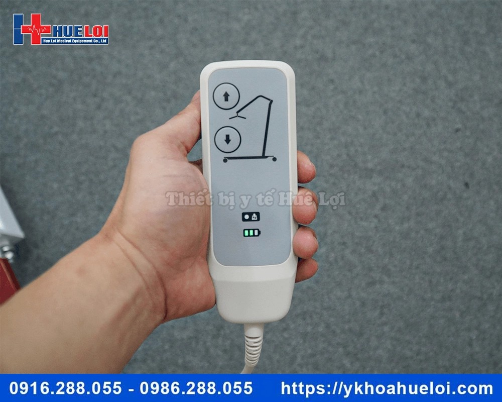 Xe cẩu nâng hạ bệnh nhân tai biến